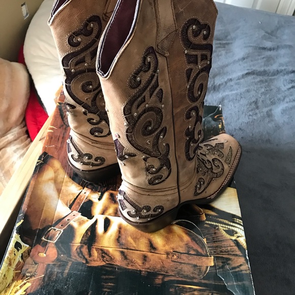 Women’s boots - Picture 4 of 4
